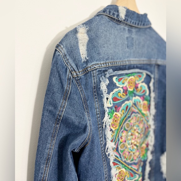 Gorgeous Boho jacket Floral Design Jean Jacket Vintage women’s medium - Picture 6 of 16